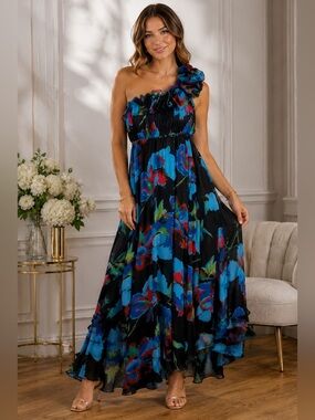 red sexy prom dresses Dress 70999 7/6/2026 ALO Softsculpt Halter Tennis Color:Navy/Ivory neck and a daring